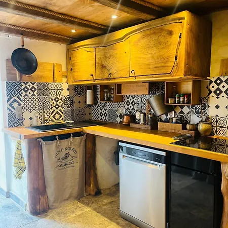 بيت للعطل Charming House With Sea View Emily In *