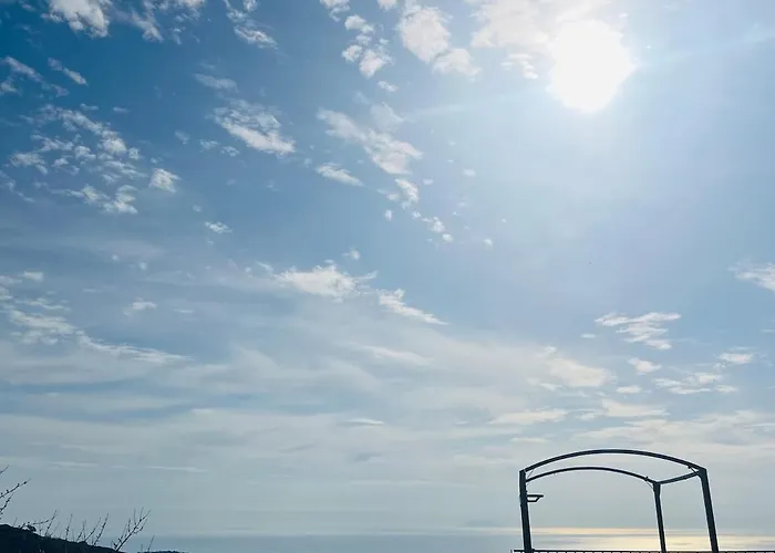 Charming House With Sea View Emily In *