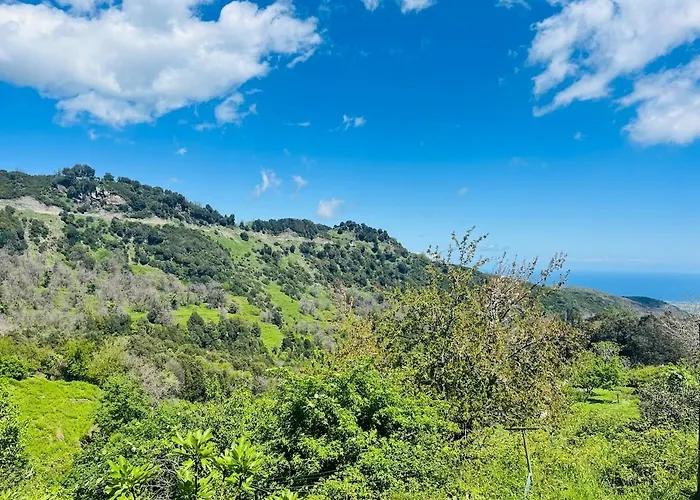 Charming House With Sea View Emily In *